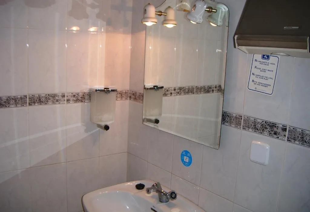 Hostal Tudescos-1