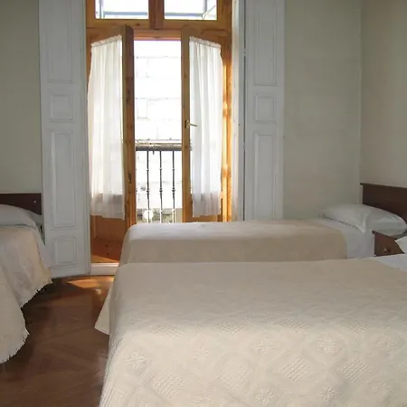 Hostal Tudescos-3